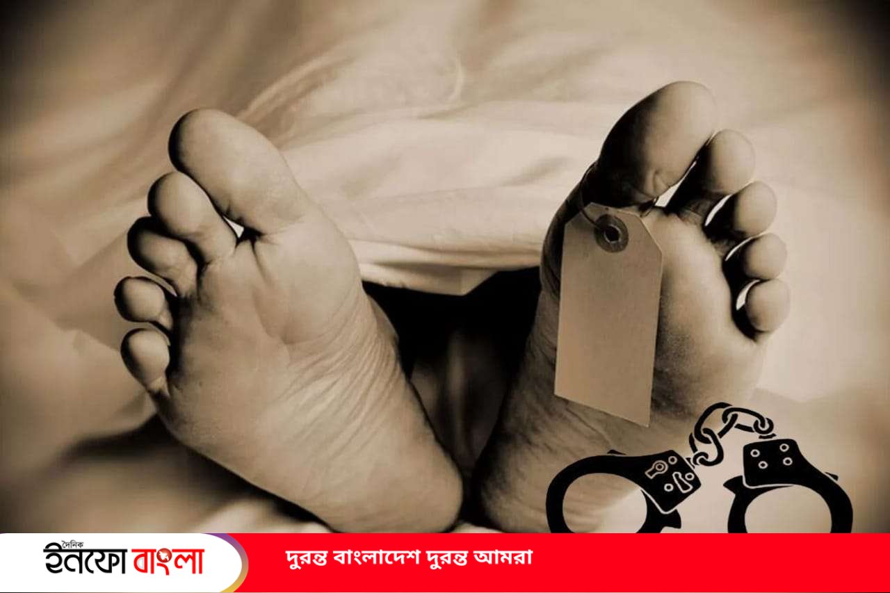 ডাঙ্গারচরে কবিরাজ পিতার হাতে প্রতিবন্ধী 